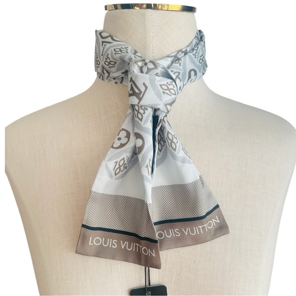 NWT LOUIS VUITTON Classic OliveWhite Gray LV logo100% Silk Bandeau Scarf 3”x46” - Picture 1 of 7